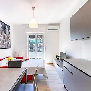 Alessia's Flat - 3 , Milano Italia