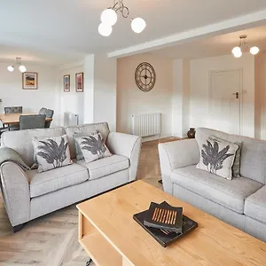 Host & - Fern Lea Holiday home Glaisdale