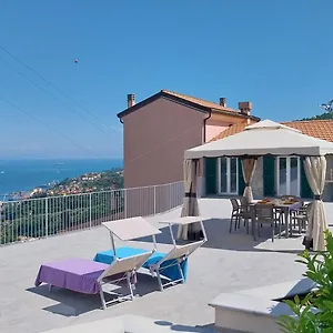 vignale-holiday-house.hotelitalianriviera.com/